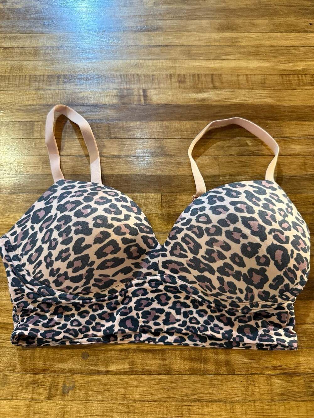 DobrevA Leopard Print Wireless Bra Size 36C (r1)
